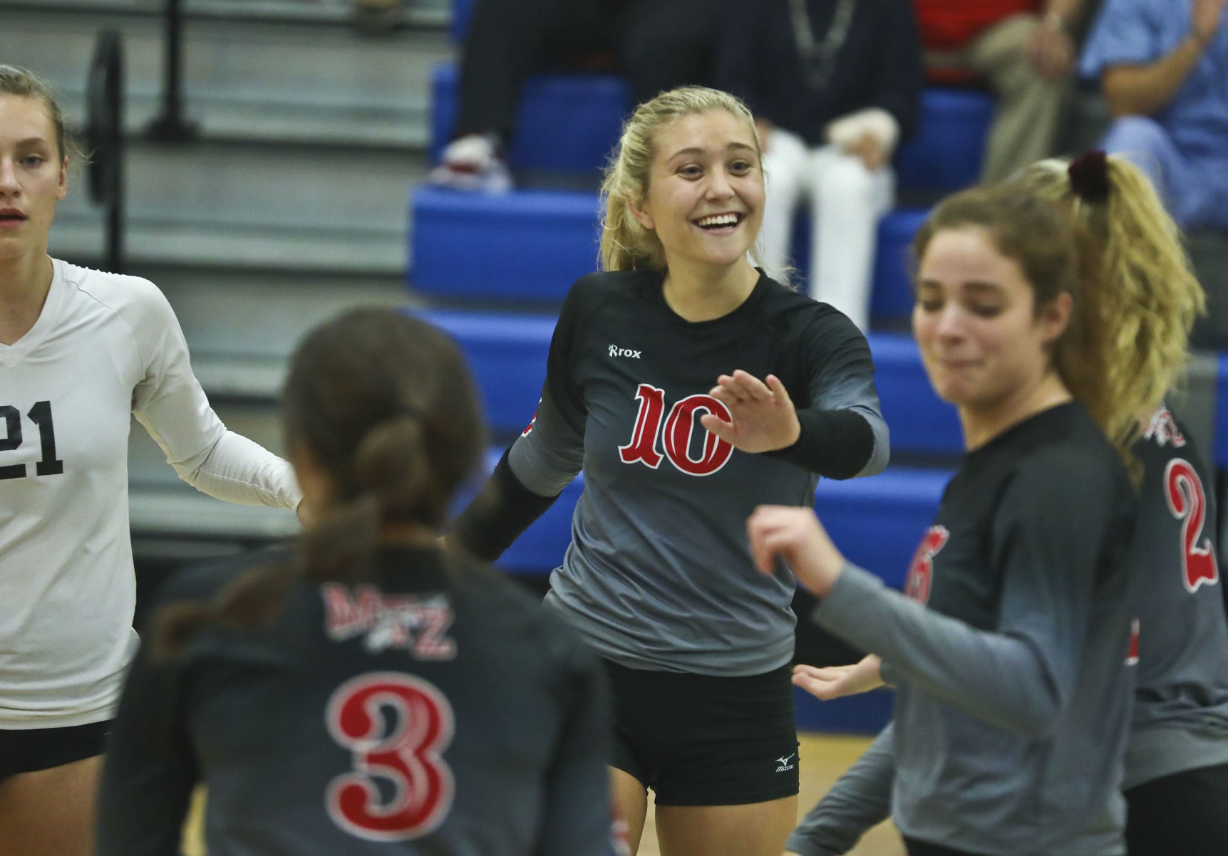 Volleyball MacArthur Mount Zion 14 10.02.19.JPG
